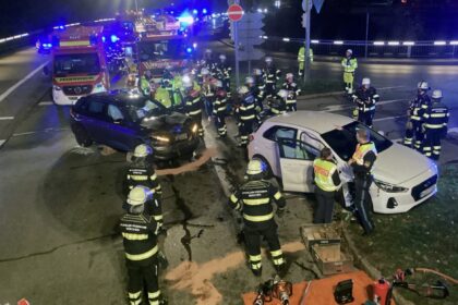 Unfall in München-Forstenried: Frau schwer verletzt