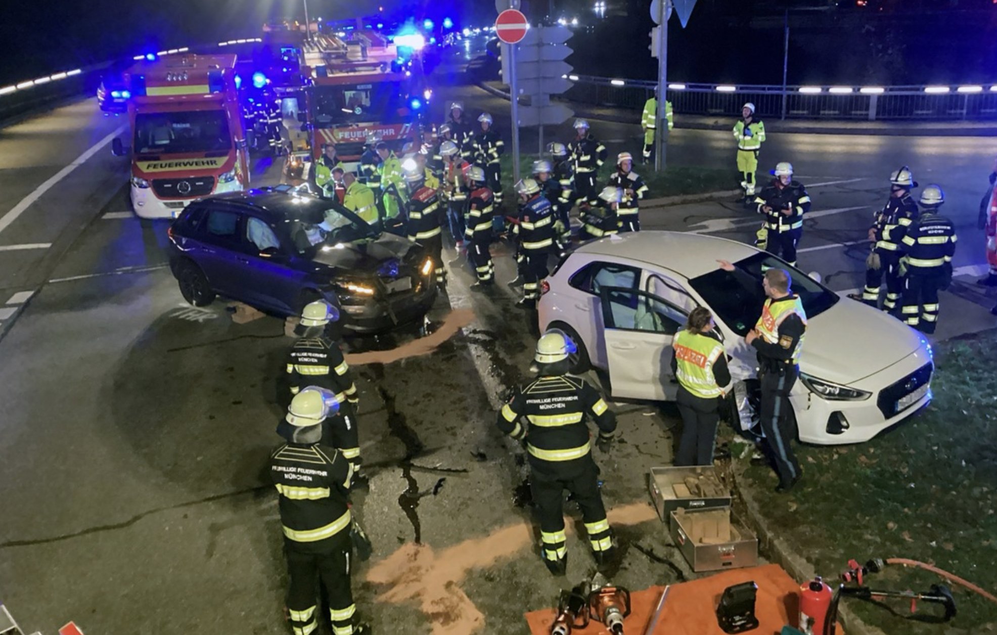 Unfall in München-Forstenried: Frau schwer verletzt