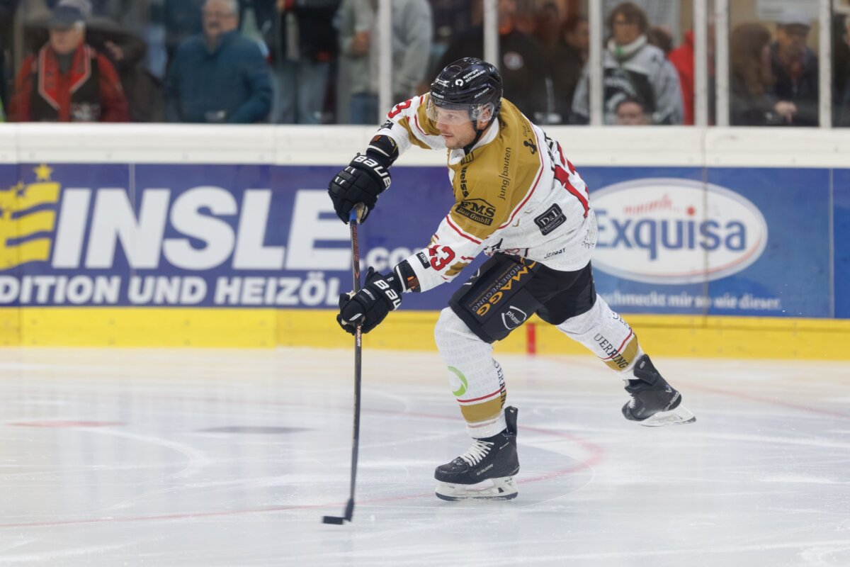 EHC Königsbrunn gewinnt 4:0 bei den Eispiraten Dorfen