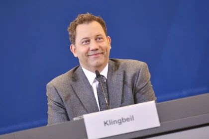 Bovenschulte stärkt Klingbeil den Rücken