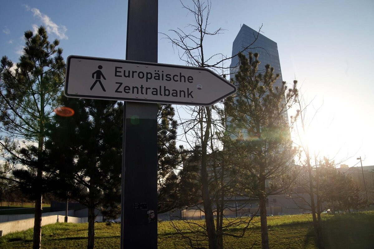 EZB rührt Leitzinsen nicht an