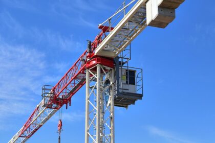 Hubertz: Staatliche Wohnungsbaugesellschaft soll 2027 starten