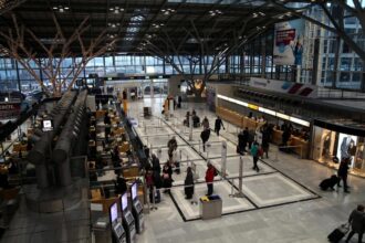 Flughafen Stuttgart wegen Polizeieinsatz vorübergehend gesperrt