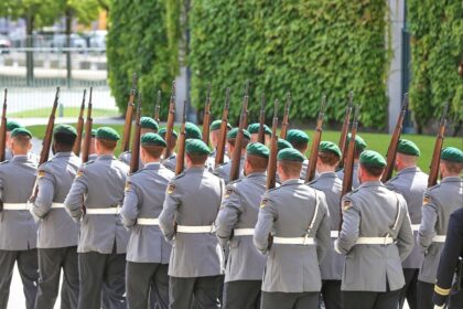 Frei und Miersch bekräftigen Unterstützung für Soldaten in Litauen