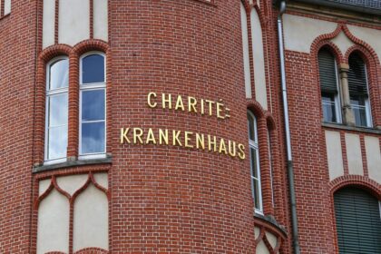 Charité: Sparpaket erzeugt "massiv mehr Bürokratie"