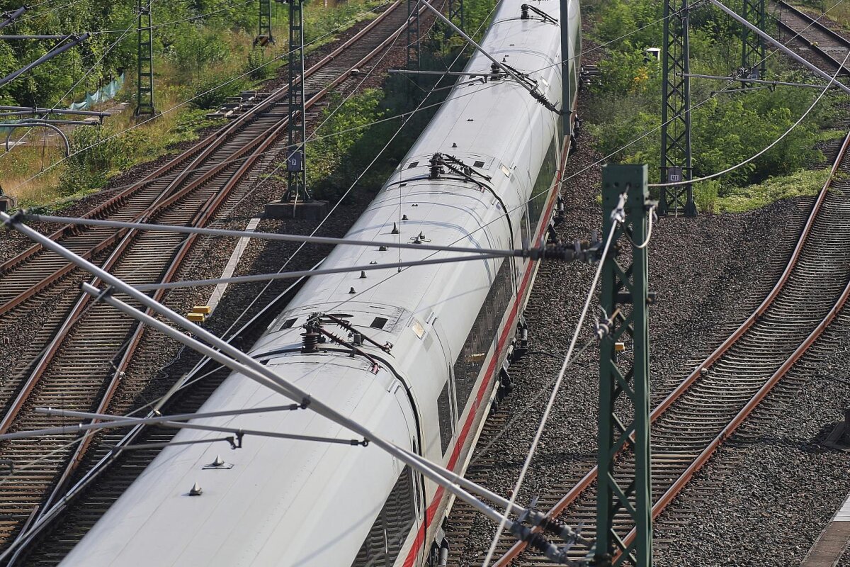 Bahn will für mehr Pünktlichkeit Zugverkehr reduzieren