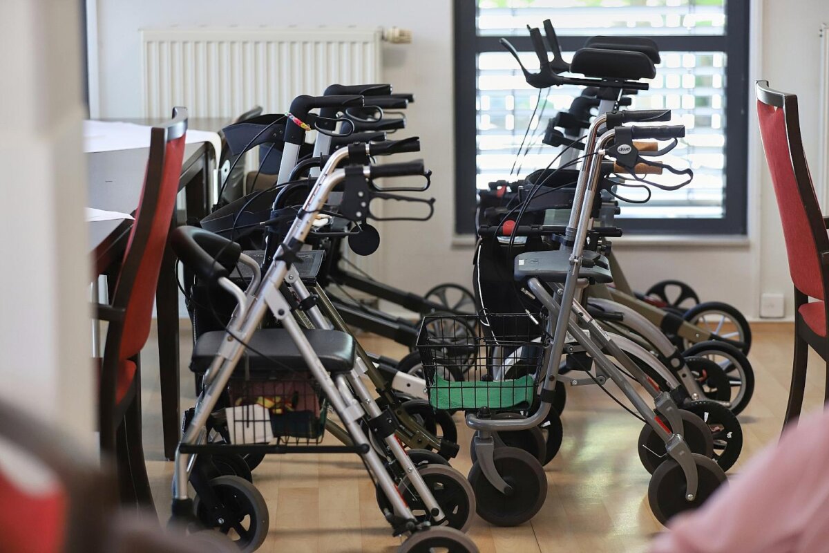 GKV-Chef drängt bei Pflegekommission auf schnelle Gesetzgebung