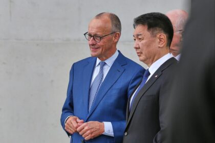 Mongolischer Präsident im Kanzleramt empfangen