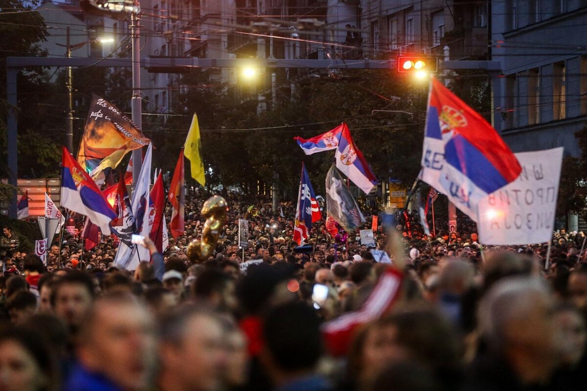 Massenproteste in Serbien fordern Ende der Regierung Vucic