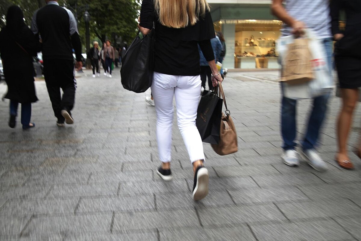 Verbraucherstimmung stabilisiert sich auf niedrigem Niveau