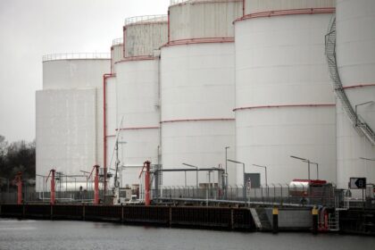 Rohölimporte sinken mengenmäßig – Importwert steigt deutlich