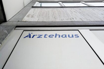GKV-Chef fordert Terminvergabe nach medizinischem Bedarf