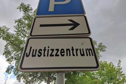 Bundestag weitet Rechte von Gewaltopfern auf Prozessbegleitung aus
