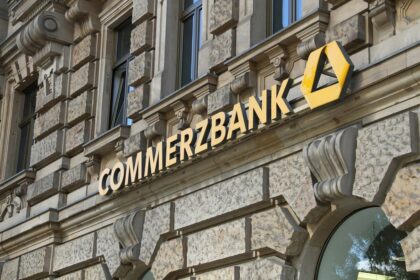 EZB erlaubt Unicredit Übernahme von Commerzbank