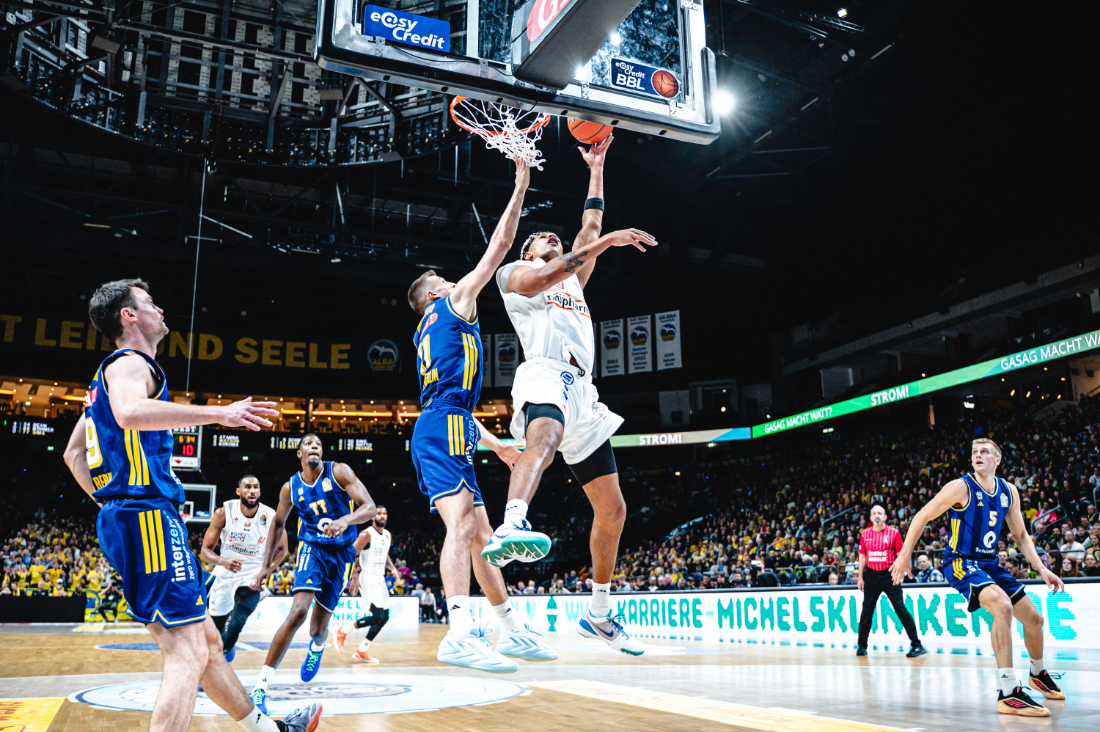 ALBA Berlin schlägt ratiopharm ulm trotz Aufholjagd mit 98:82