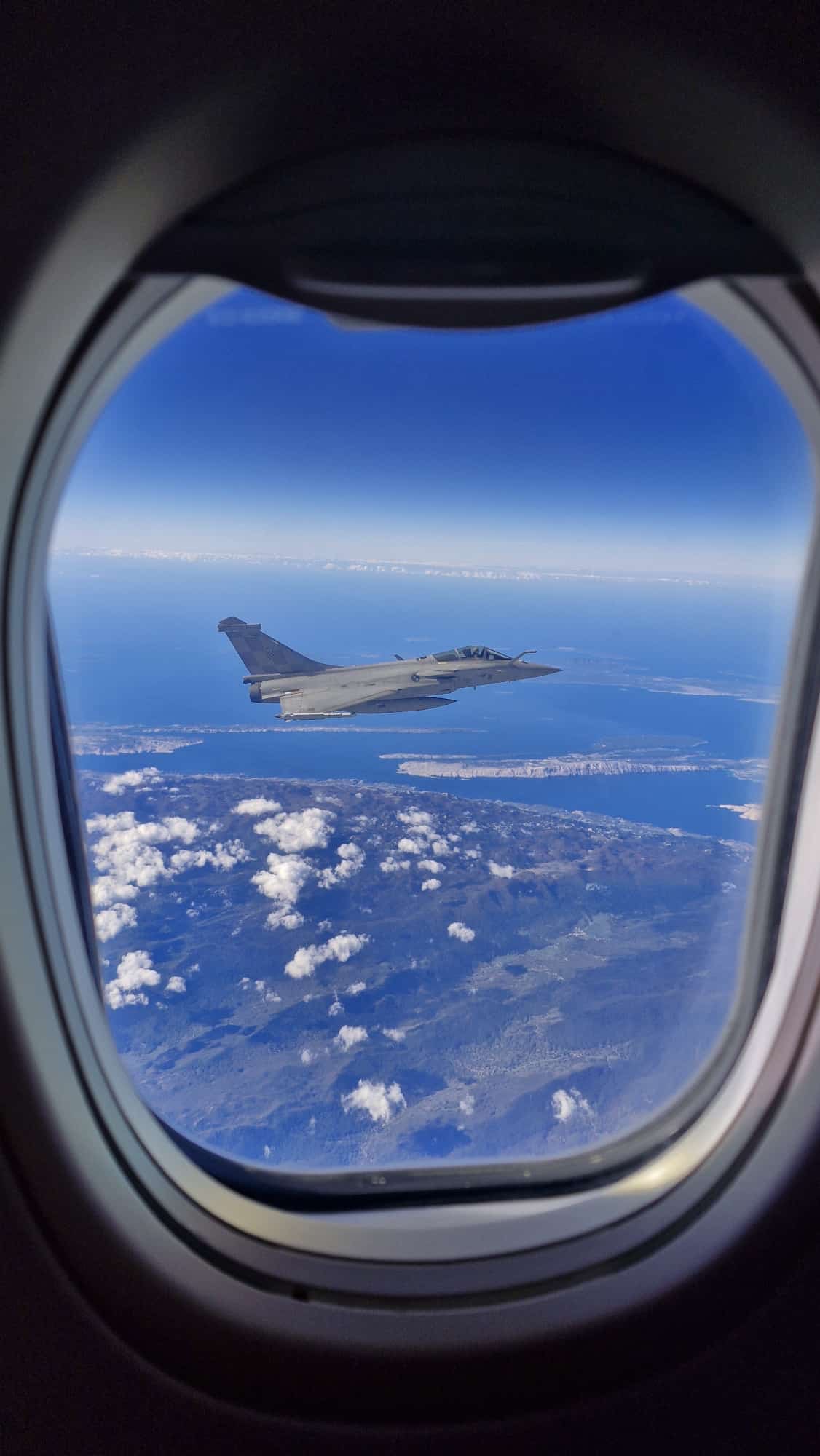 Entführungsalarm auf Flug nach Nürnberg: Kampfjets eskortieren Maschine